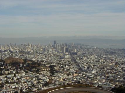 Downtown San Francisco from Twin Peaks lookout<br>Location: <a href="https://www.google.com/maps/search/?api=1&query=37.75494,-122.44665" target="_new">Twin Peaks lookout</a>